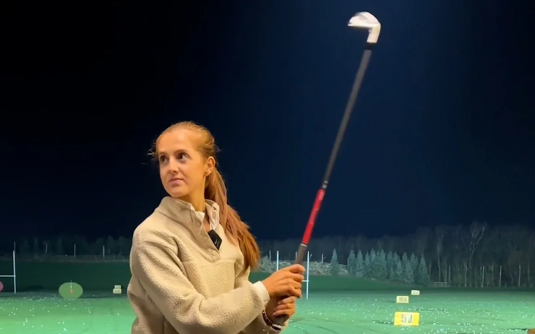 Female pro golfer gets mansplained